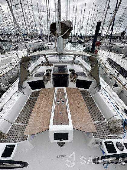 Dufour 390 - Yacht Charter Sailica