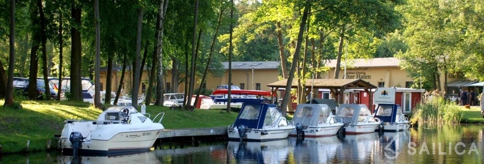 Grand Sturdy 40.9 AC - Yacht Charter Sailica