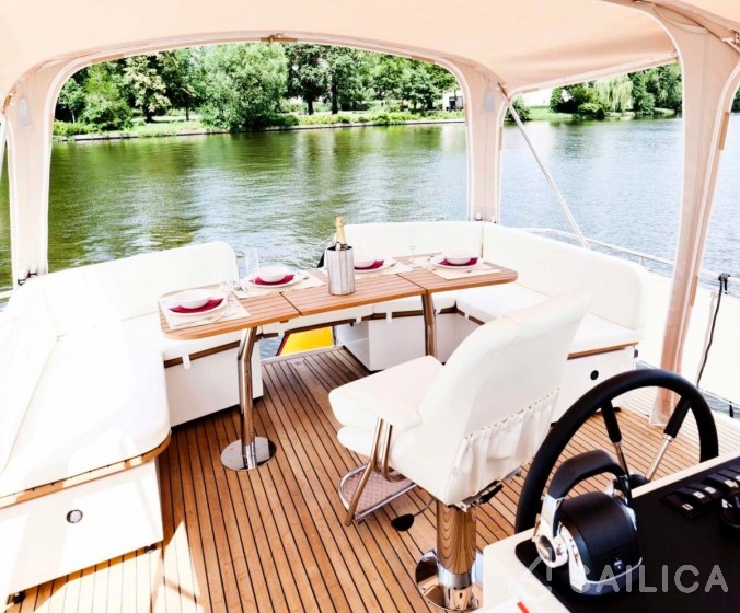Grand Sturdy 40.9 AC - Yacht Charter Sailica
