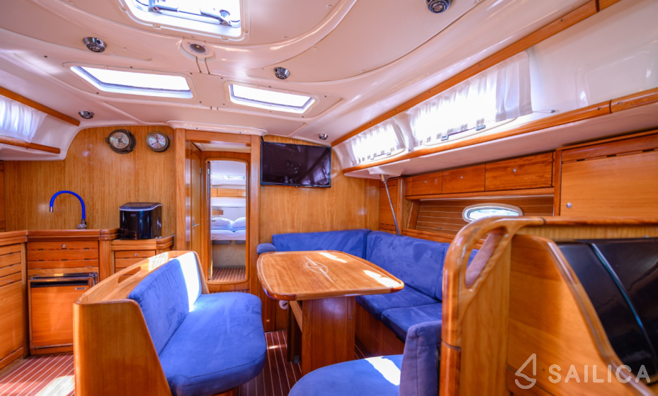 Bavaria 46 Cruiser - Yacht Charter Sailica
