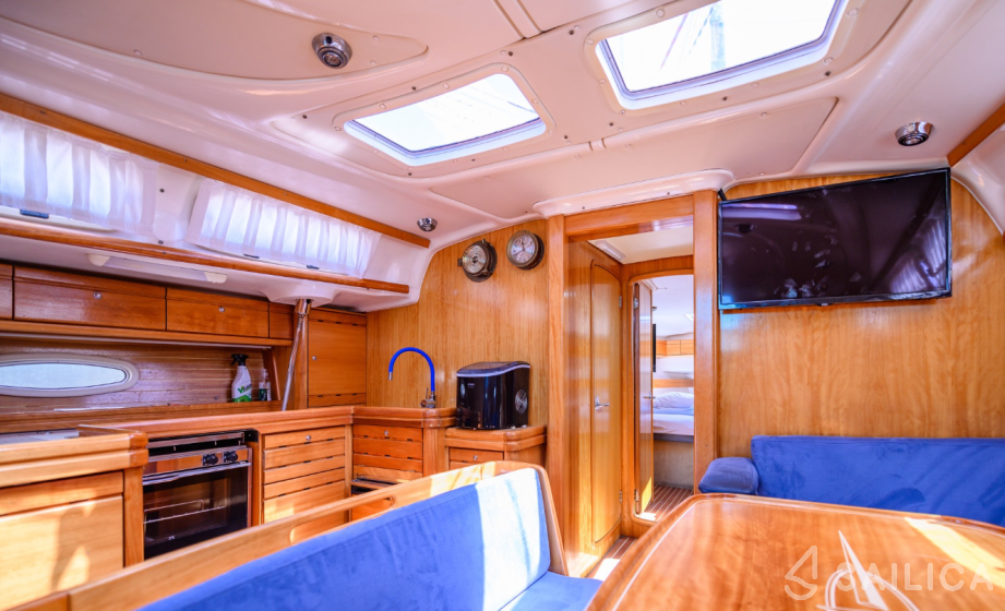 Bavaria 46 Cruiser - Yacht Charter Sailica