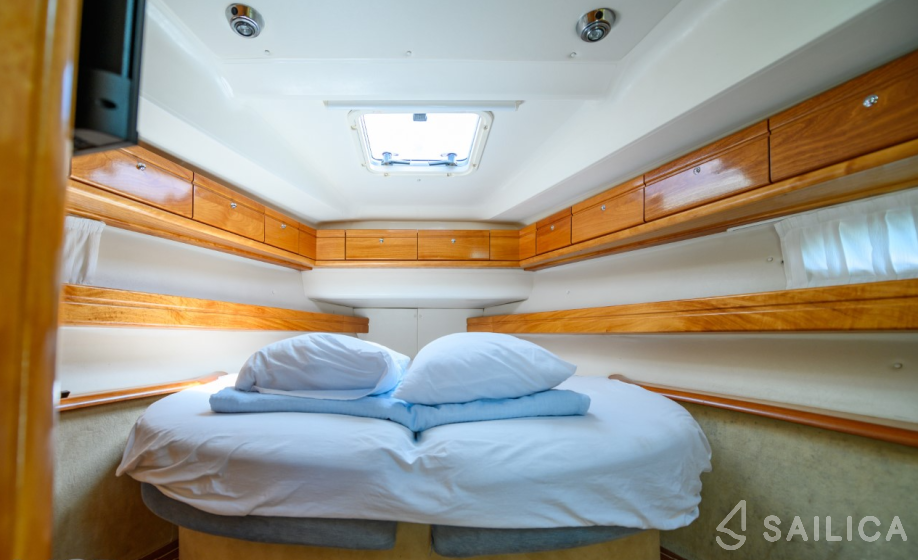 Bavaria 46 Cruiser - Yacht Charter Sailica