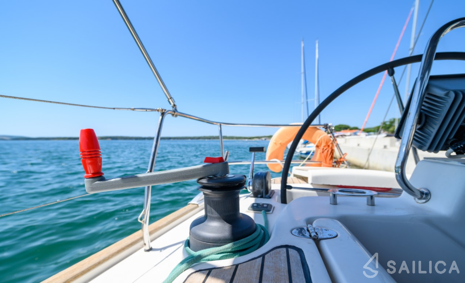 Bavaria 46 Cruiser - Yacht Charter Sailica