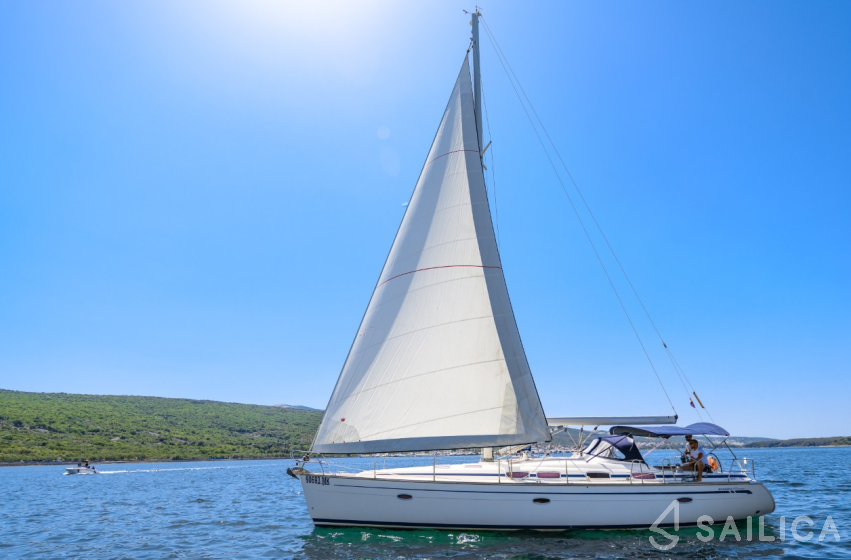 Bavaria 46 Cruiser - Yacht Charter Sailica