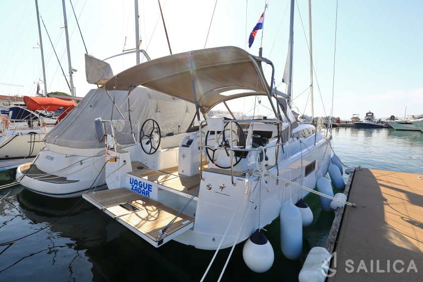 Sun Odyssey 410 - Yacht Charter Sailica