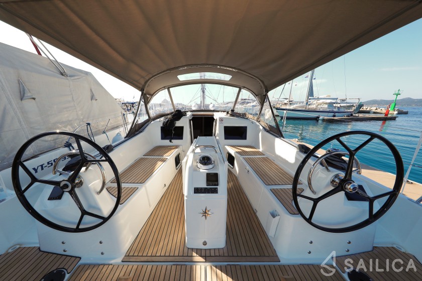 Sun Odyssey 410 - Yacht Charter Sailica