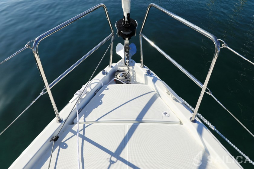 Sun Odyssey 410 - Yacht Charter Sailica
