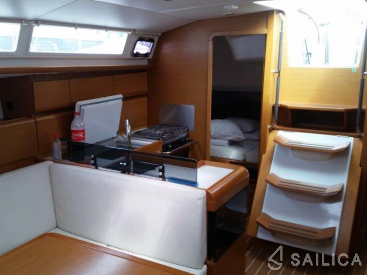 Sun Odyssey 439 - Yacht Charter Sailica