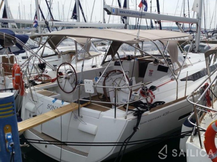 Sun Odyssey 439 - Yacht Charter Sailica