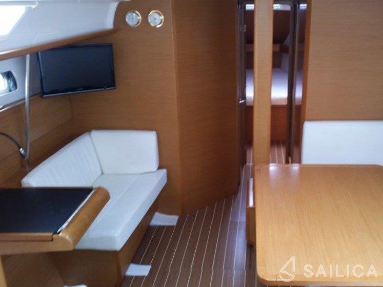 Sun Odyssey 439 - Yacht Charter Sailica