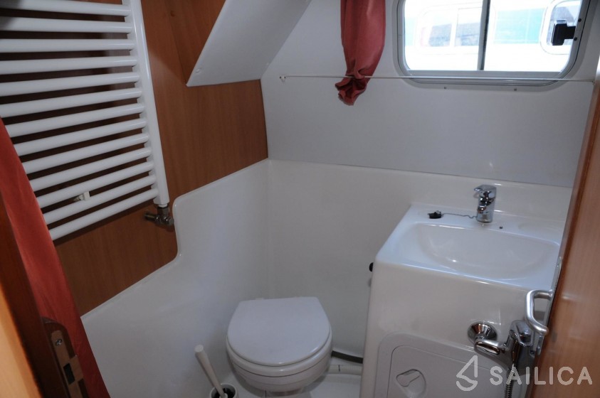 Tarpon 37 - Yacht Charter Sailica