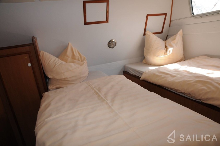 Tarpon 37 - Yacht Charter Sailica