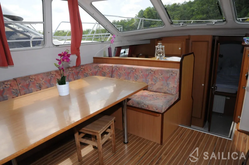 Tarpon 42 - Yacht Charter Sailica