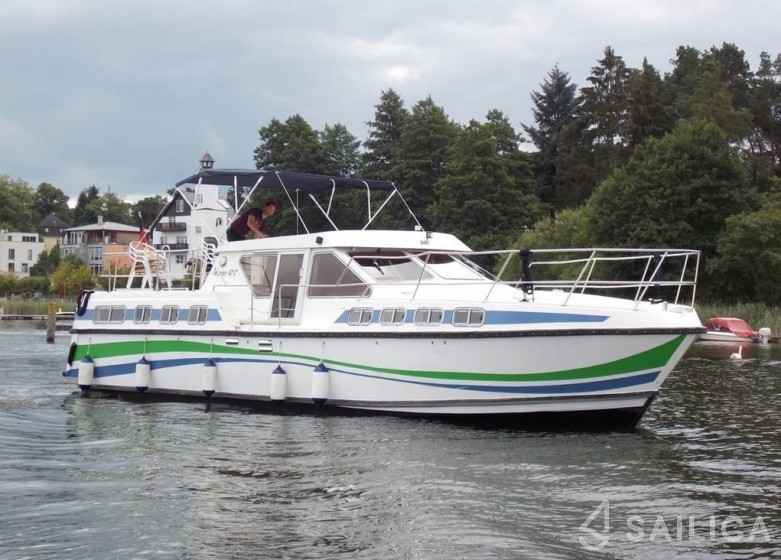Tarpon 42 - Yacht Charter Sailica
