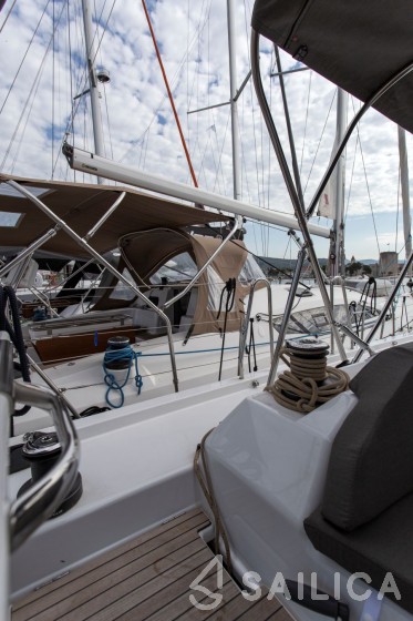 Dufour 530 - Yacht Charter Sailica