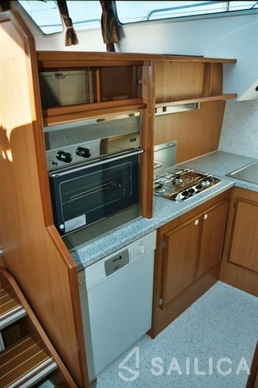Tarpon 42 - Yacht Charter Sailica