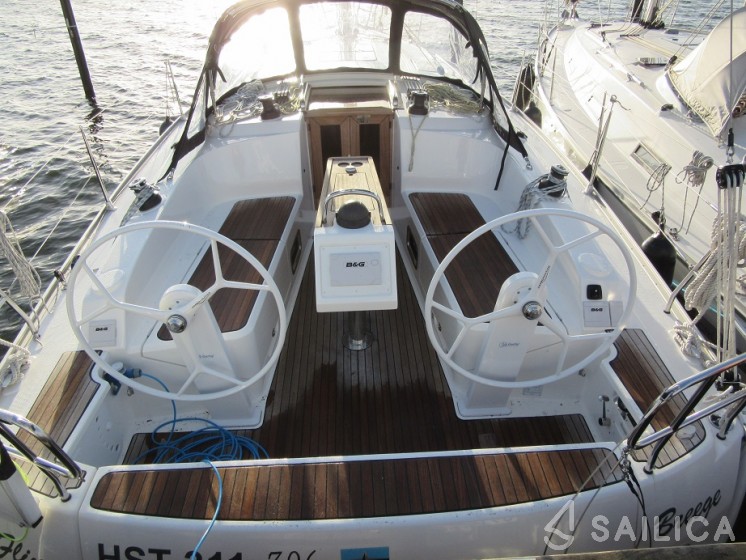 Bavaria 37 Cruiser - Yacht Charter Sailica