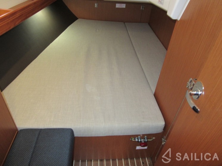 Bavaria 37 Cruiser - Yacht Charter Sailica