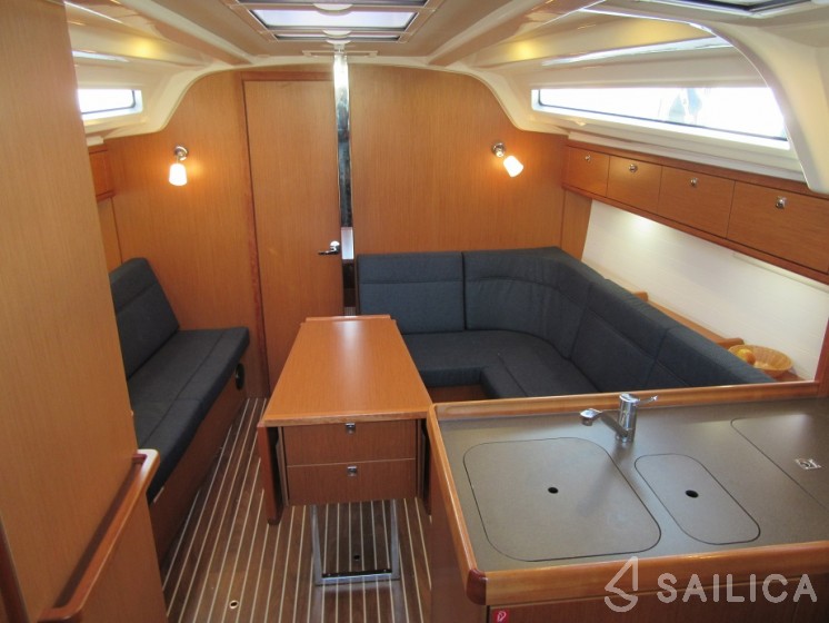 Bavaria 37 Cruiser - Yacht Charter Sailica