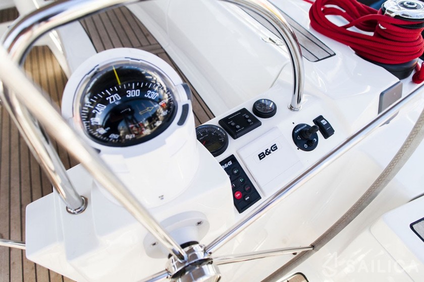 Delphia 47 - Yacht Charter Sailica