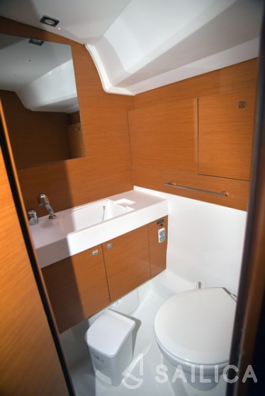 Sun Odyssey 479 - Yacht Charter Sailica