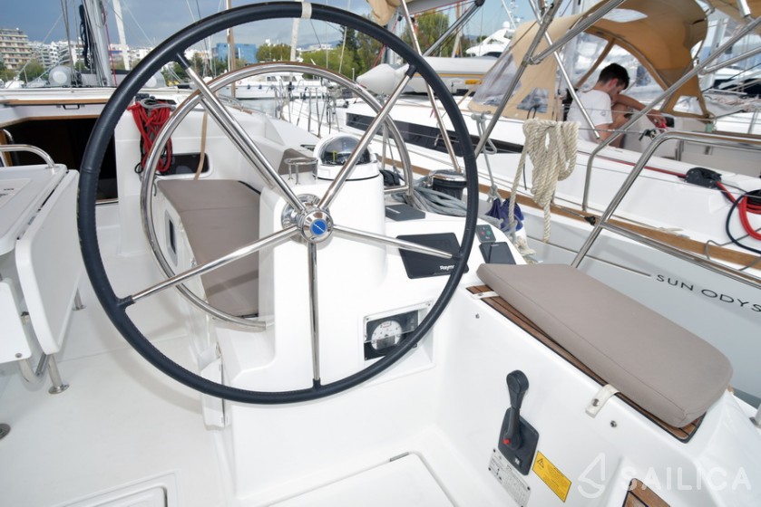 Sun Odyssey 479 - Yacht Charter Sailica