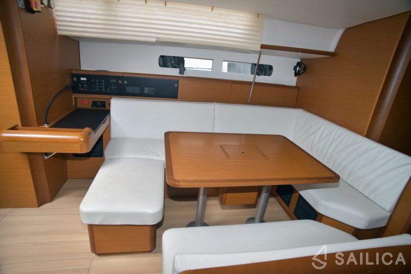 Sun Odyssey 479 - Yacht Charter Sailica