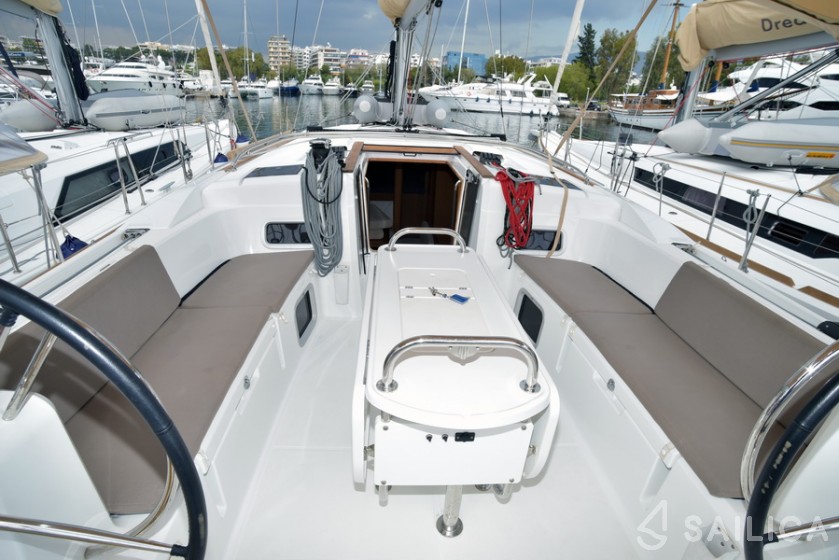 Sun Odyssey 479 - Yacht Charter Sailica