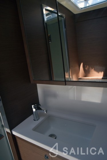 Lagoon 52F - Yacht Charter Sailica