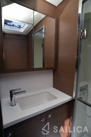 Lagoon 52F - Yacht Charter Sailica