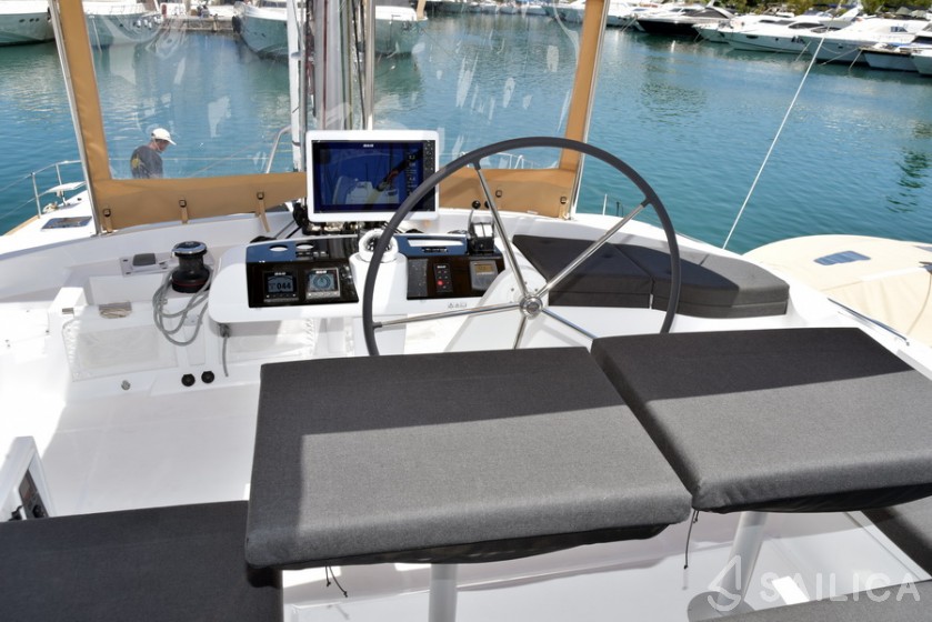 Lagoon 52F - Yacht Charter Sailica