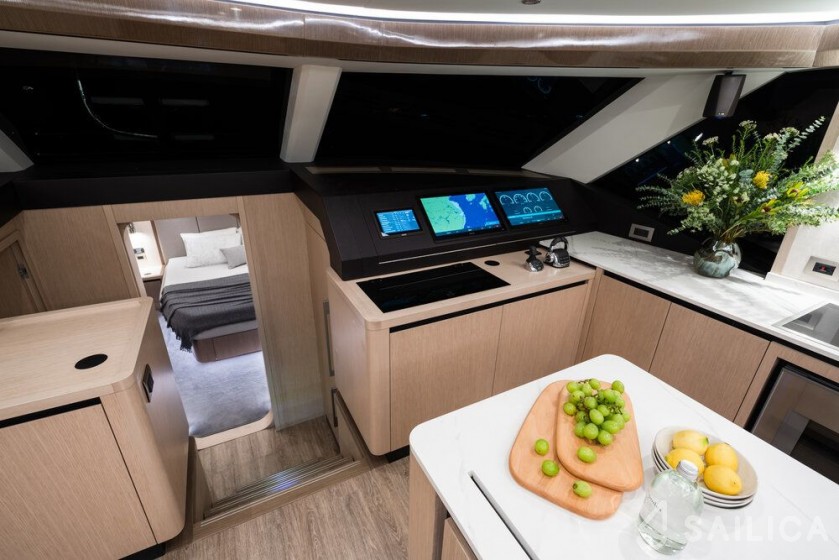 Aquila 54 - Yacht Charter Sailica