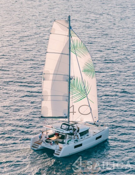 Lagoon 40 - Yacht Charter Sailica