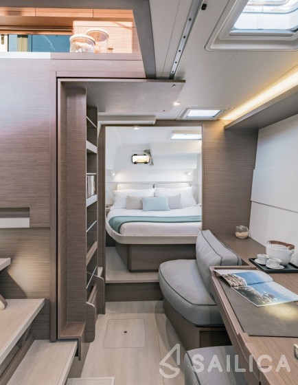 Lagoon 40 - Yacht Charter Sailica