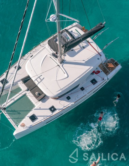 Lagoon 40 - Yacht Charter Sailica