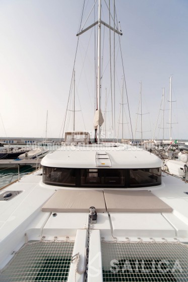 Lagoon 40 - Yacht Charter Sailica
