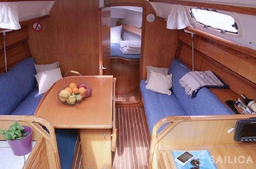 Bavaria 30 Cruiser - Yacht Charter Sailica
