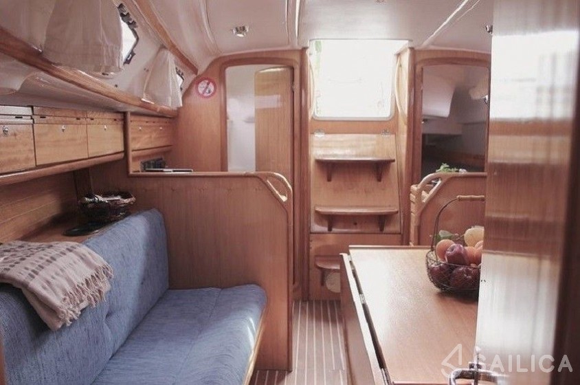 Bavaria 30 Cruiser - Yacht Charter Sailica