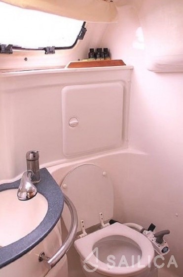 Bavaria 30 Cruiser - Yacht Charter Sailica