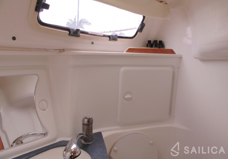 Bavaria 30 Cruiser - Yacht Charter Sailica