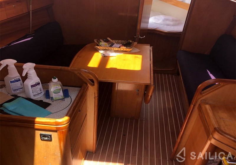 Bavaria 30 Cruiser - Yacht Charter Sailica