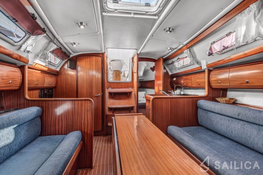 Bavaria 32 - Yacht Charter Sailica