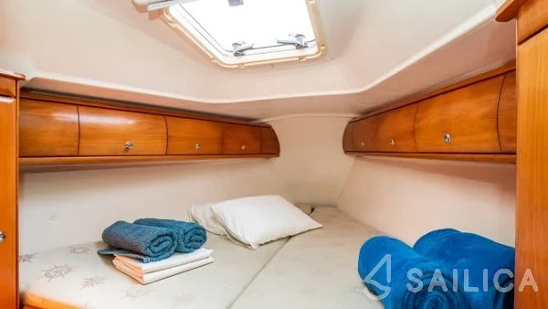 Bavaria 32 Cruiser - Yacht Charter Sailica