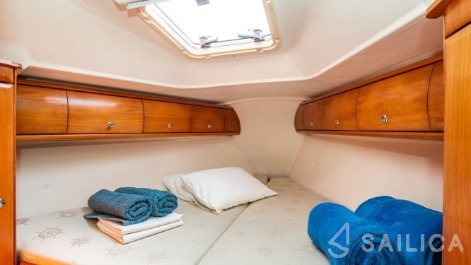 Bavaria 32 Cruiser - Yacht Charter Sailica