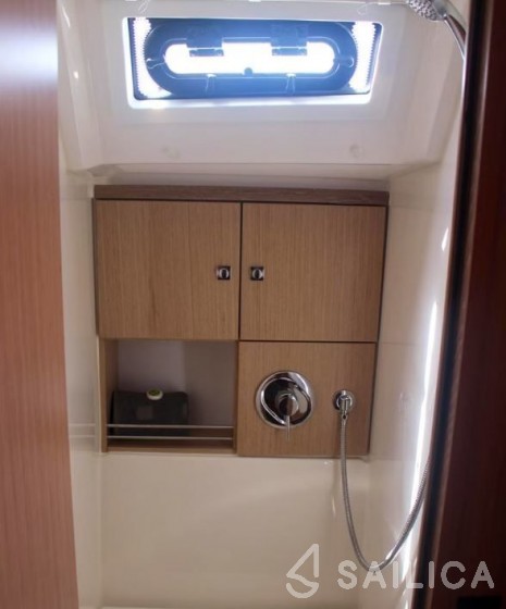 Bavaria 46 Cruiser - Yacht Charter Sailica