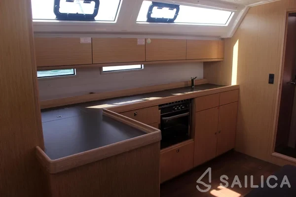 Bavaria 46 Cruiser - Yacht Charter Sailica