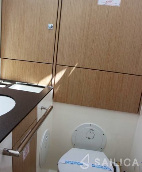 Bavaria 46 Cruiser - Yacht Charter Sailica