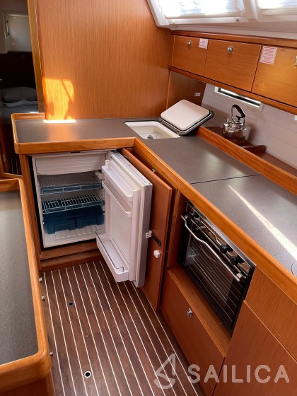 Bavaria 46 Cruiser - Yacht Charter Sailica