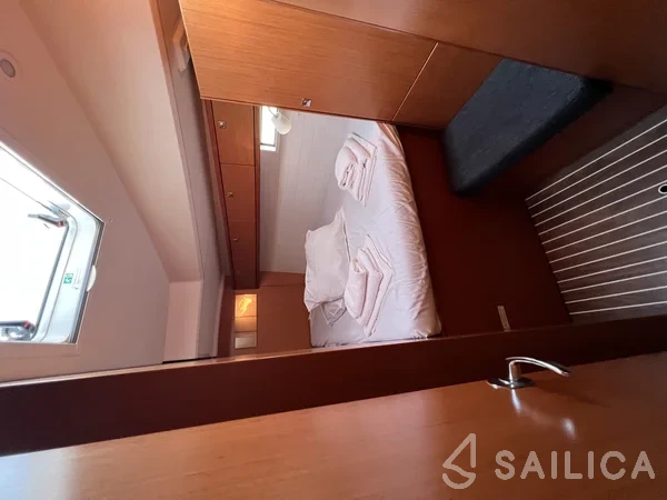Bavaria 46 Cruiser - Yacht Charter Sailica