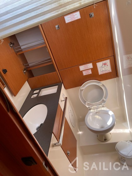 Bavaria 46 Cruiser - Yacht Charter Sailica